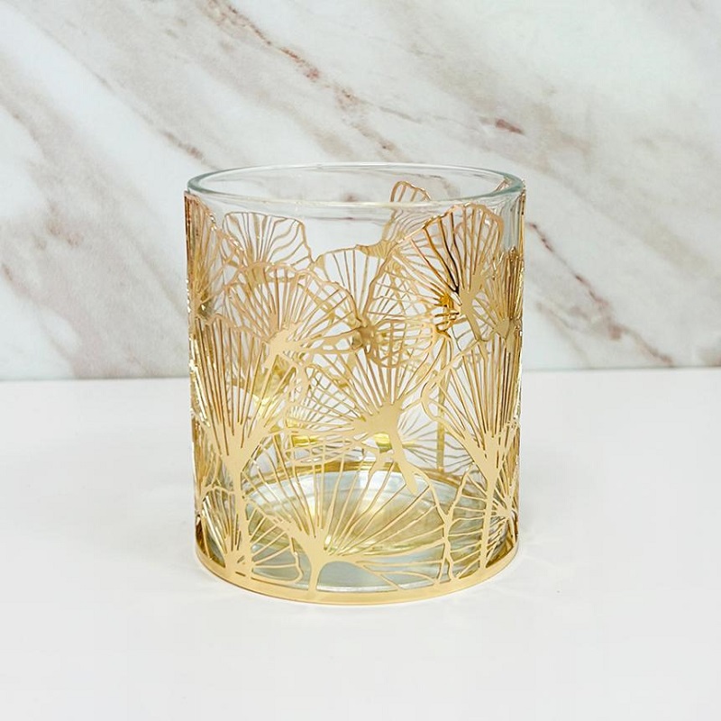 De vergulde kandelaar van ginkgoglas van het elegante huis is gelanceerd en verlicht een nieuw rijk van huisesthetiek.