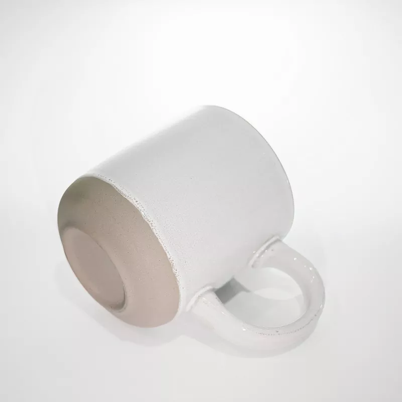 Eenvoudige moderne keramische witte reismok
